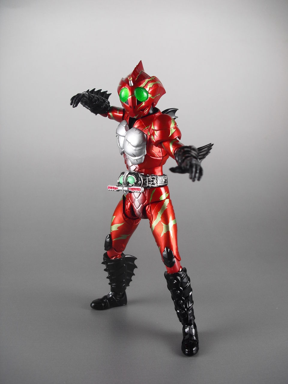 レビュー】S.H.フィギュアーツ 仮面ライダーアマゾンアルファ(Amazon