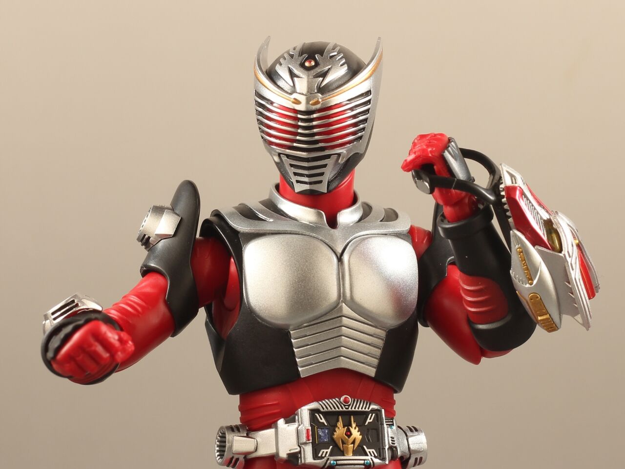 レビュー】S.H.Figuarts 仮面ライダー龍騎 真骨彫製法 : dark's toy