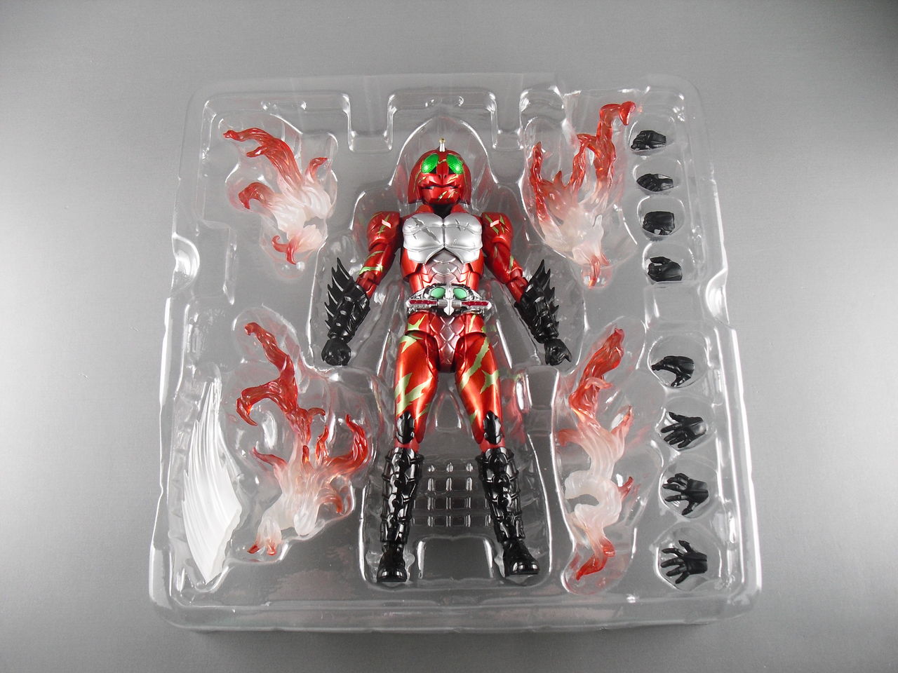 レビュー】S.H.フィギュアーツ 仮面ライダーアマゾンアルファ(Amazon 