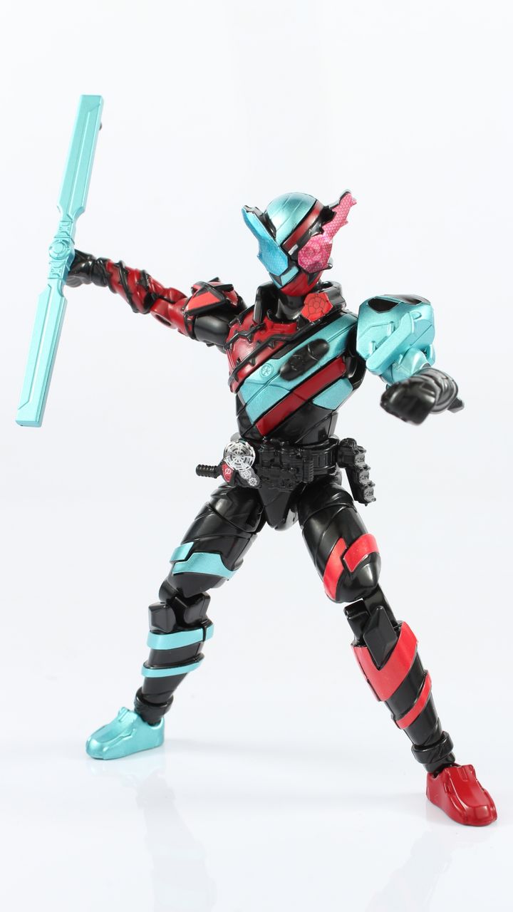 レビュー】創動 仮面ライダービルド BUILD9 Feat.装動 仮面ライダー