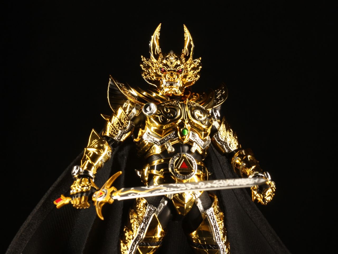 レビュー 魂ウェブ限定 S H フィギュアーツ 真骨彫製法 黄金騎士ガロ 冴島雷牙 Dark S Toy