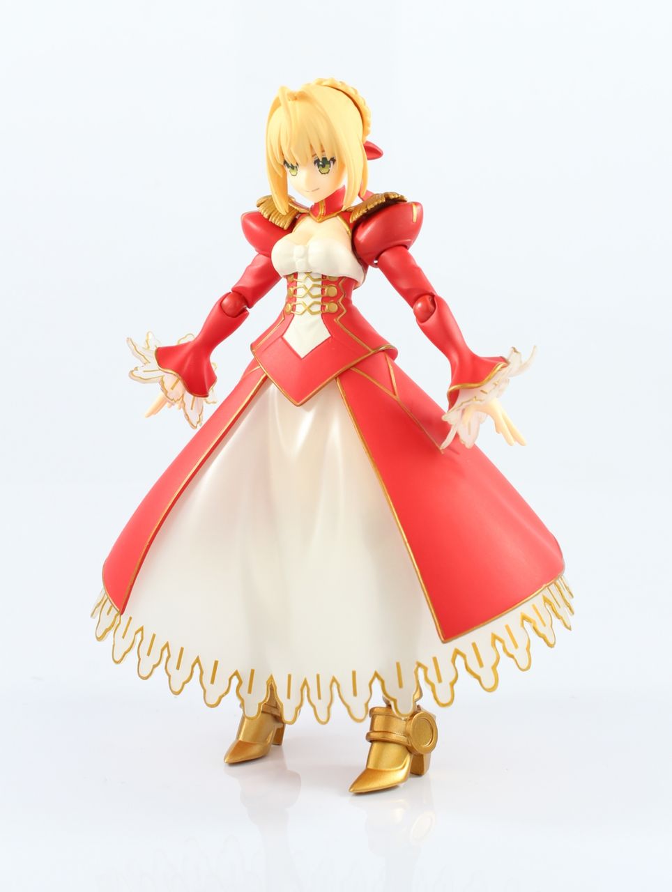 figma ネロ・クラウディウス 楽天市場】GOODSMILE RACING ＆ TYPE-MOON RACING figma ネロ