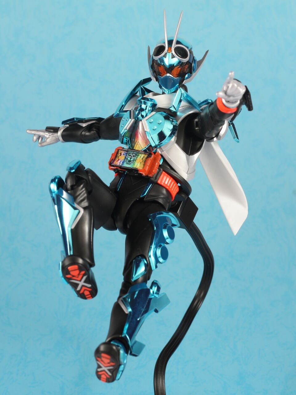 S.H.フィギュアーツ仮面ライダーガッチャード Amazon.co.jp: TAMASHII NATIONS S.H.フィギュアーツ 仮面