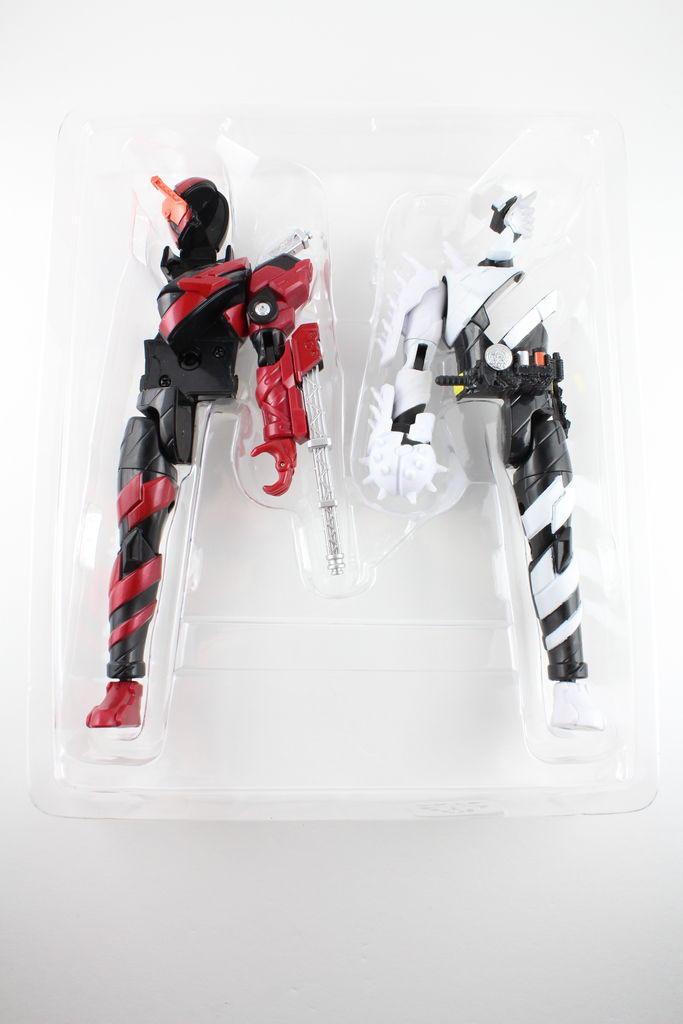 (未使用･未開封品)　仮面ライダービルド ボトルチェンジライダーシリーズ 05仮面ライダービルド ファイヤーヘッジホッグフォーム 6k88evb 仮面ライダービルド ボトルチェンジライダーシリーズ 05仮面