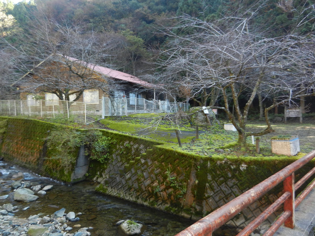 日帰りできる丹後近隣の山 １４ 東床ノ尾山 朝来市和田山町 ８３９ １ｍ 丹後の野山を歩こう会