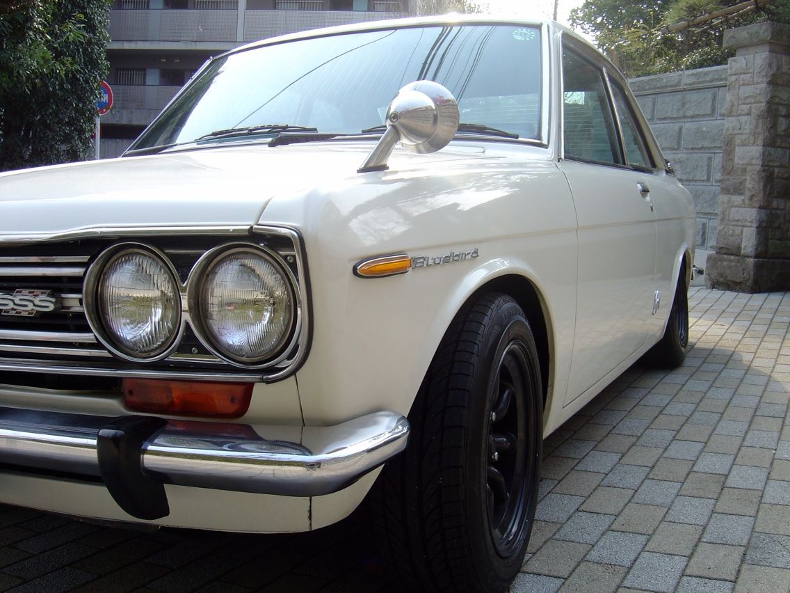 今度はこちら レトロな幸せの青い鳥 Datsun Bluebird