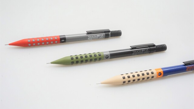 9月26日10時販売開始 スマッシュ に新たなロフト限定カラー クリムゾンレッド マリンアイボリー アーミーグリーン のツートンカラーバージョンが登場 数量限定です シナウス 限定品薄在庫復活速報