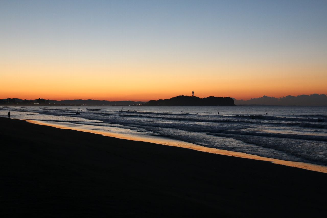 夕焼けの海より朝焼けの海が好き 辻堂海岸 相変わらず基本的にお一人様 散歩の暇人 改