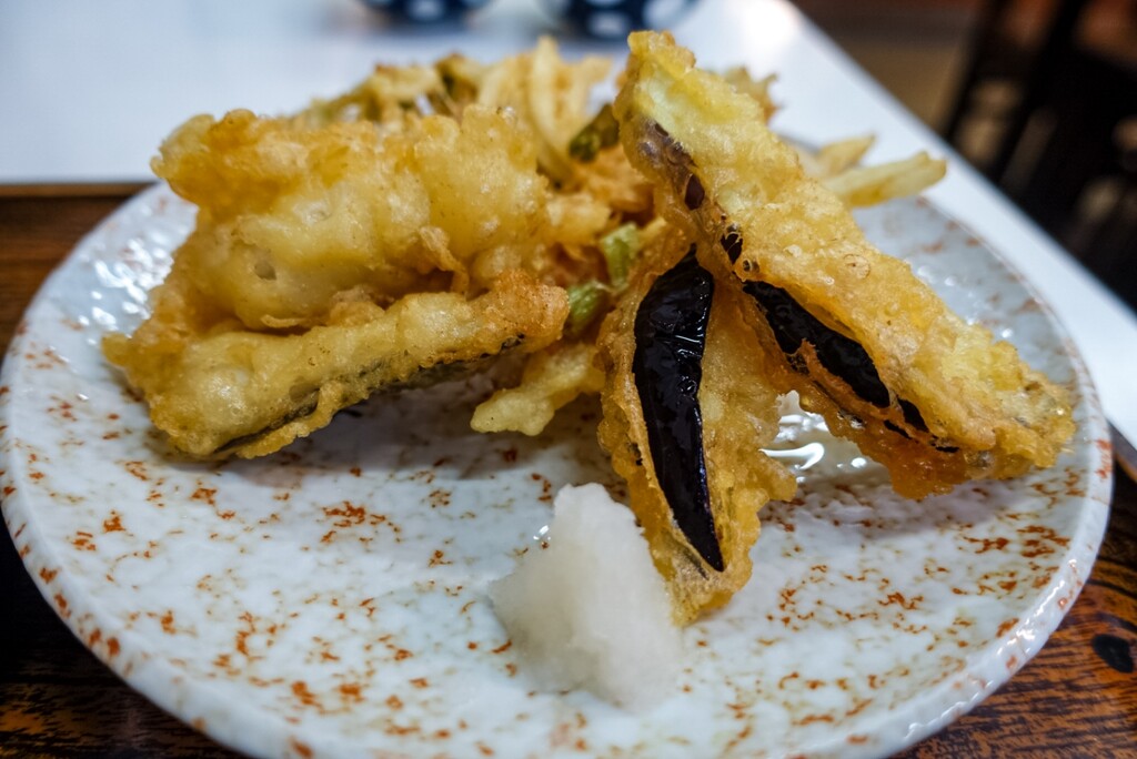 野菜のかき揚げと穴子の天ぷら定食 相変わらず基本的にお一人様 散歩の暇人 改