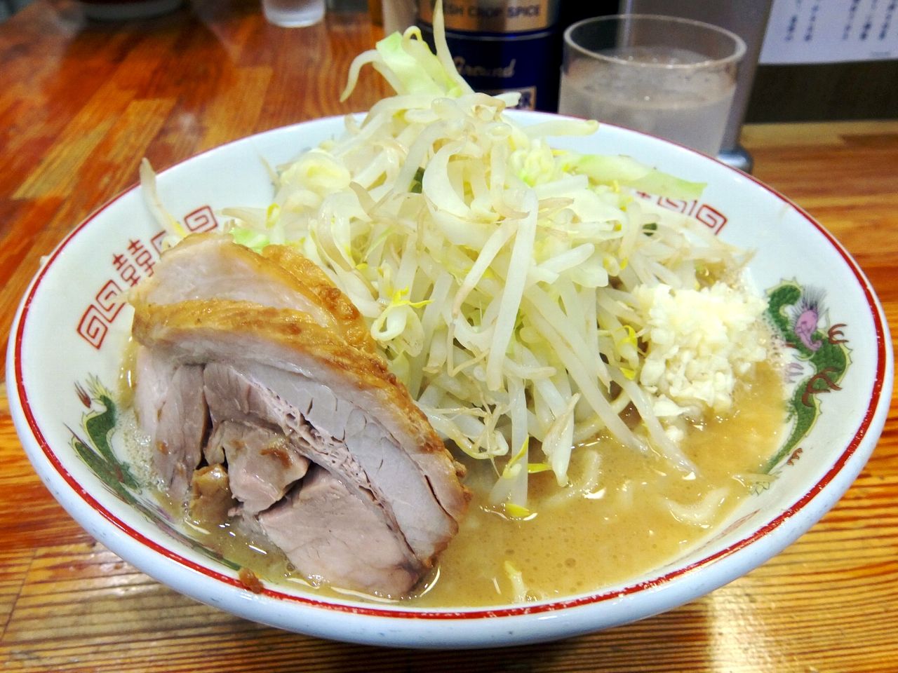 食ッタノヲ一時失念シテオリマシタ 小ラーメン 神豚 横須賀中央店 横須賀市若松町 相変わらず基本的にお一人様 散歩の暇人 改 食ッタノヲ一時失念シテオリマシタ 小ラーメン 神豚 横須賀中央店 横須賀市若松町 相変わらず基本的にお一人様 散歩の暇人 改