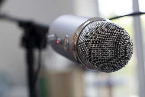 podcasting-5176301_640