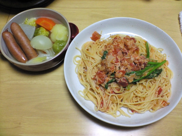 カニとトマトソースのスパゲッティ ポトフ 献立日誌