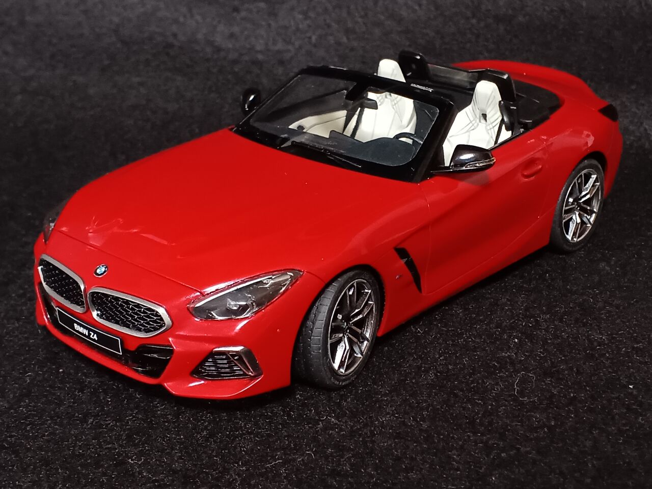 モンモデル meng 1/24 BMW Z4 楽天市場】モンモデル 1/24 BMW Z4 M40i プラモデル : A-ZHOBBY