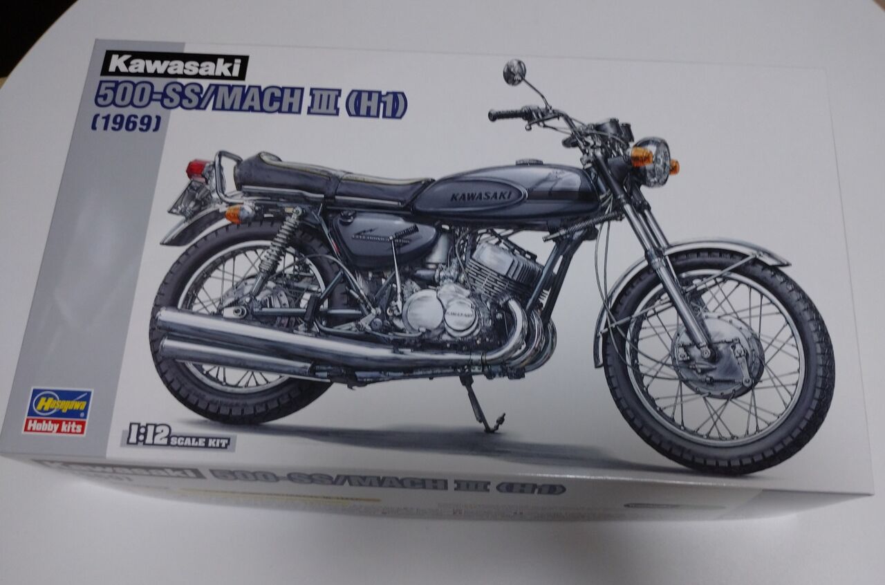 ハセガワ 1/12 カワサキ500SS【1】 : ムーンフェイズの趣味の小部屋