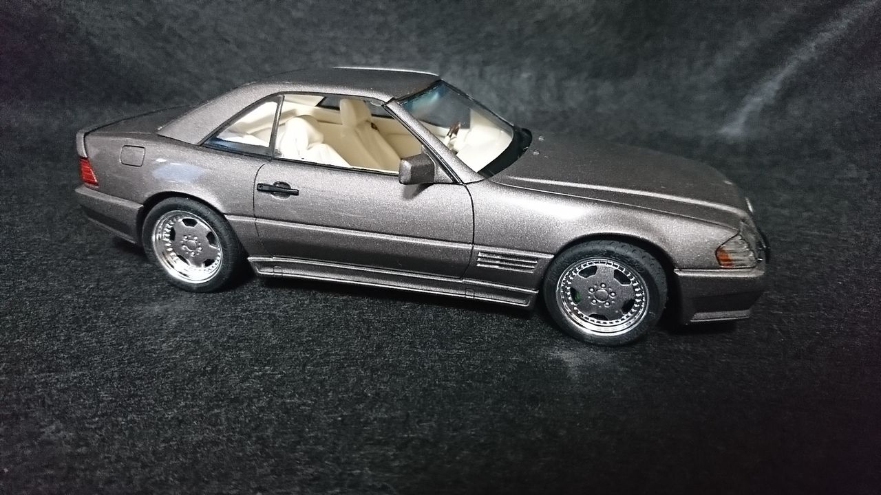 タミヤ メルセデス・ベンツ 500SL AMG【23】 : ムーンフェイズの趣味の