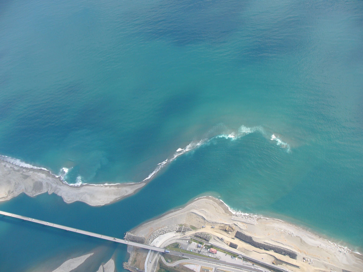 仁淀川河口 サーフポイント情報 Daytona7 店長のブログ