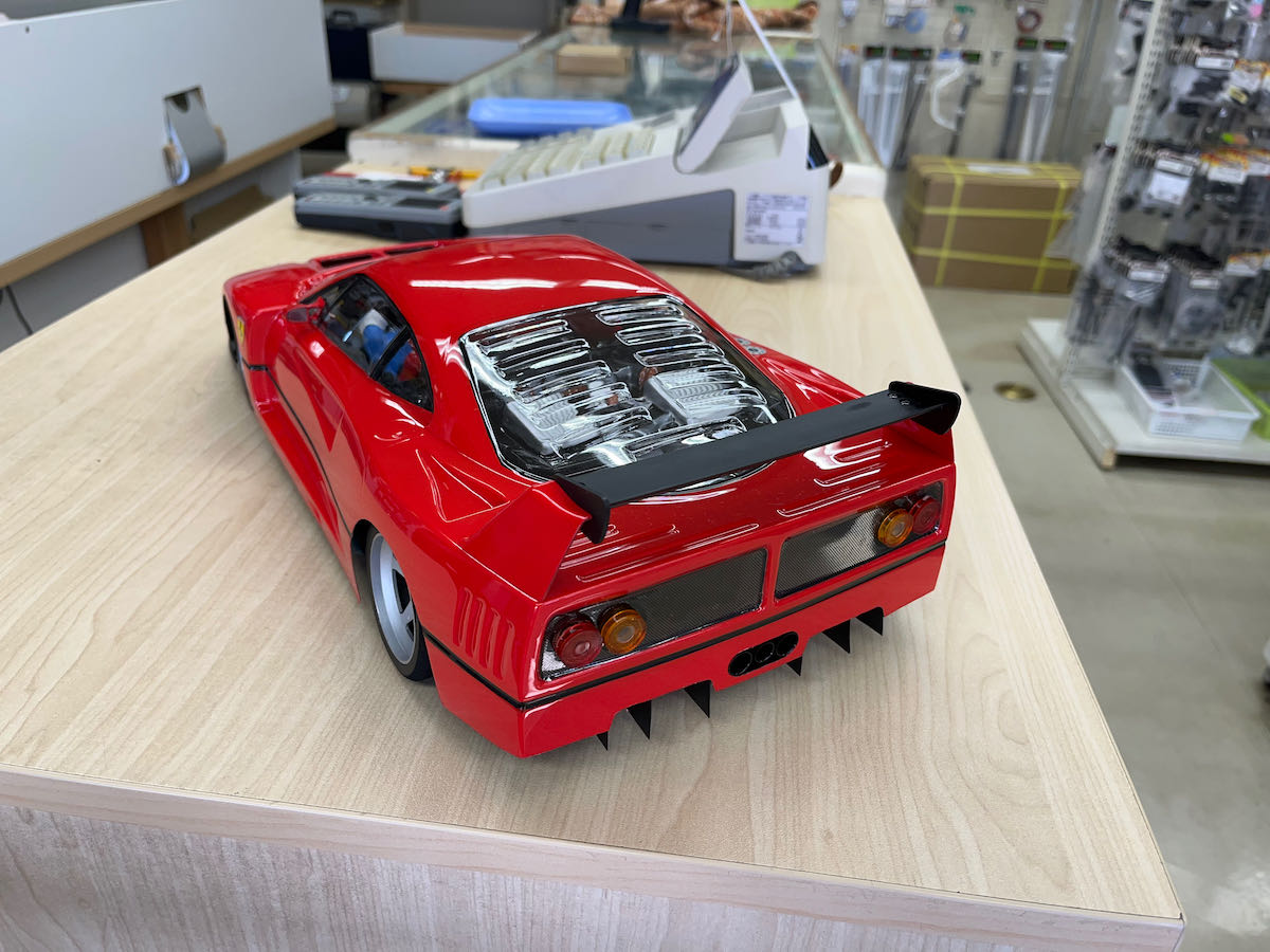 ヨコモ YR-4 フェラーリF40ボディ付