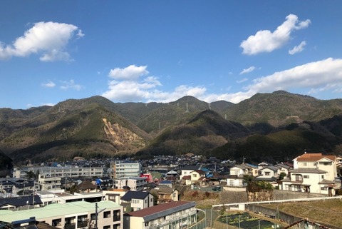 9285cb33b70eb80cc9585352daae7ada_s