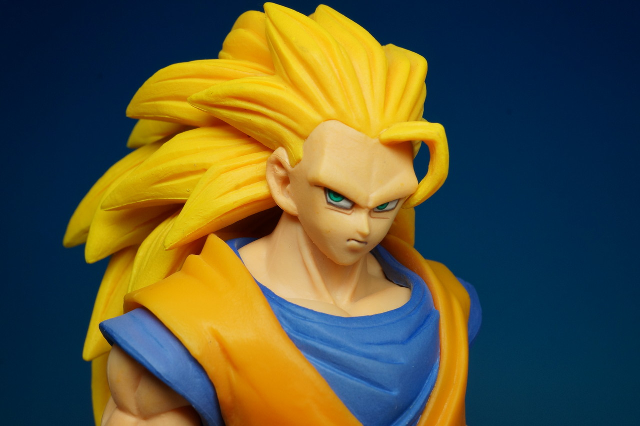 ドラゴンボールヒーローズ　まとめうり3 ドラゴンボールヒーローズカード付 DXF vol.1 超サイヤ人3孫悟空