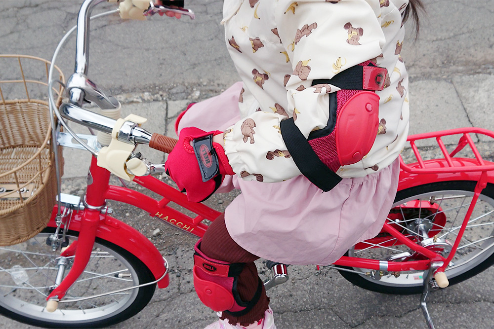 4歳娘、自転車デビューはブリヂストンのハッチ16インチ。 : とー