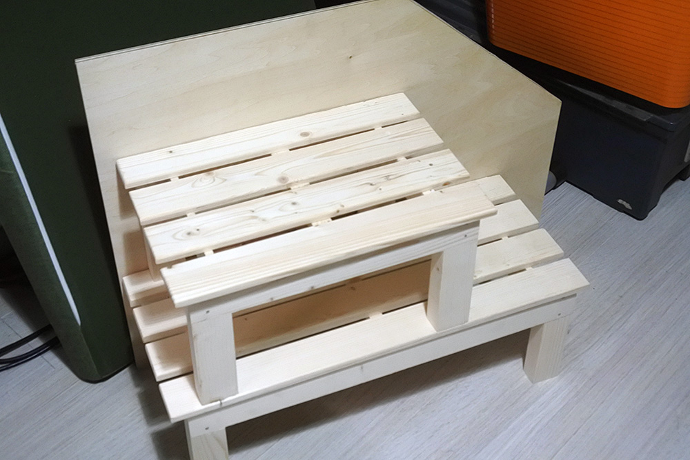 2歳児用踏み台をすのこでDIY。 : まなむす。 −園児の愛娘と年の差父−