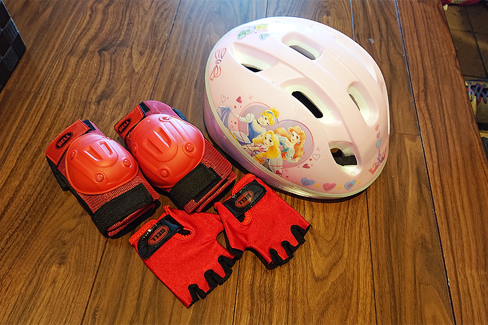 ブリジストン 幼児用自転車 ハッチ 16インチ 小学生用ヘルメットつき