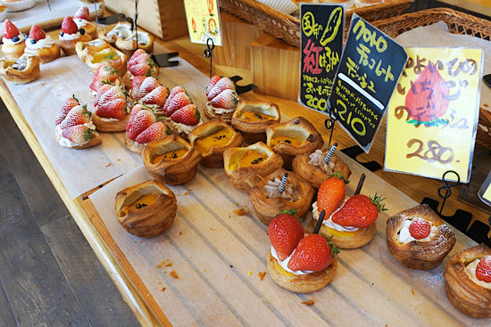 旭川 みんなの大ぱん まるでスイーツな焼きリンゴのデニッシュ 美味しいパンたちで贅沢平日ランチ ミーハーのこだわり