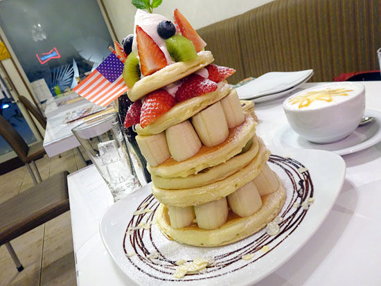 旭川 ココロコ スペシャルタワーパンケーキ1年ぶり カジュアルに楽しめる庶民派パンケーキ 笑顔になれる味と接客と雰囲気 タワーパンケーキヒストリー更新 笑 ミーハーのこだわり 旭川 ココロコ スペシャルタワーパンケーキ1年ぶり カジュアルに楽しめる庶民派パンケーキ 笑顔になれる味と接客と雰囲気 タワーパンケーキヒストリー更新 笑 ミーハーのこだわり