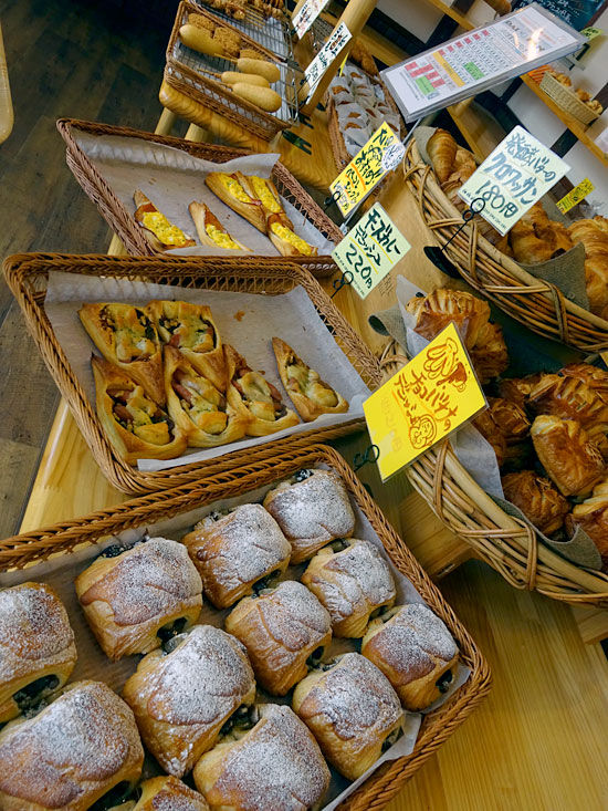 旭川 みんなの大ぱん おもちゃ箱的楽しく美味しいパン屋さん 豊富なサンドイッチは安くておいしー ハリケーンポテトはオススメ ミーハーのこだわり