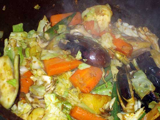 ダッチオーブンでスープカレー 作ってみた ミーハーのこだわり ダッチオーブンでスープカレー 作ってみた ミーハーのこだわり