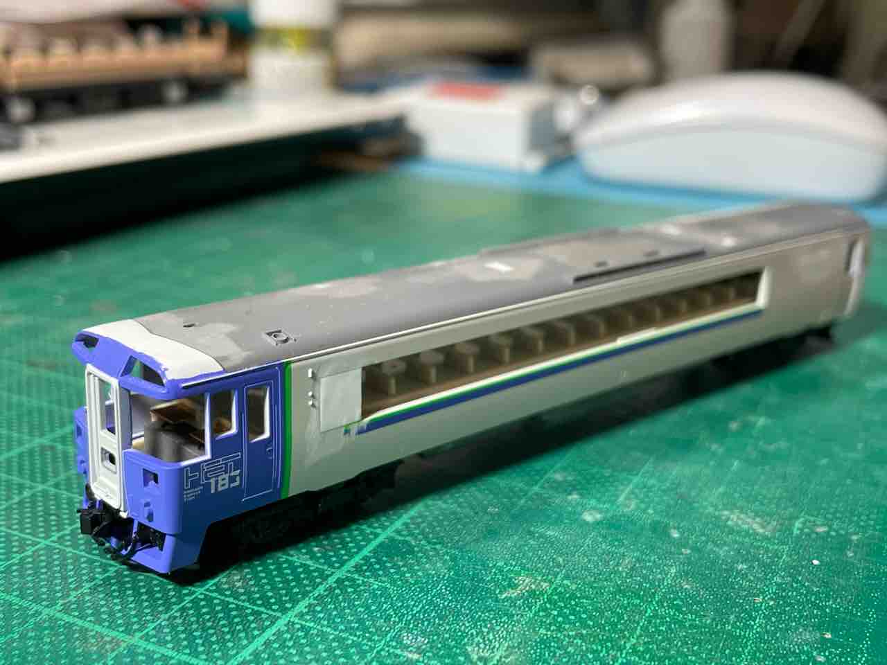 模型製作】キハ183系6000番代 お座敷車を作る。 : 周防模型工房