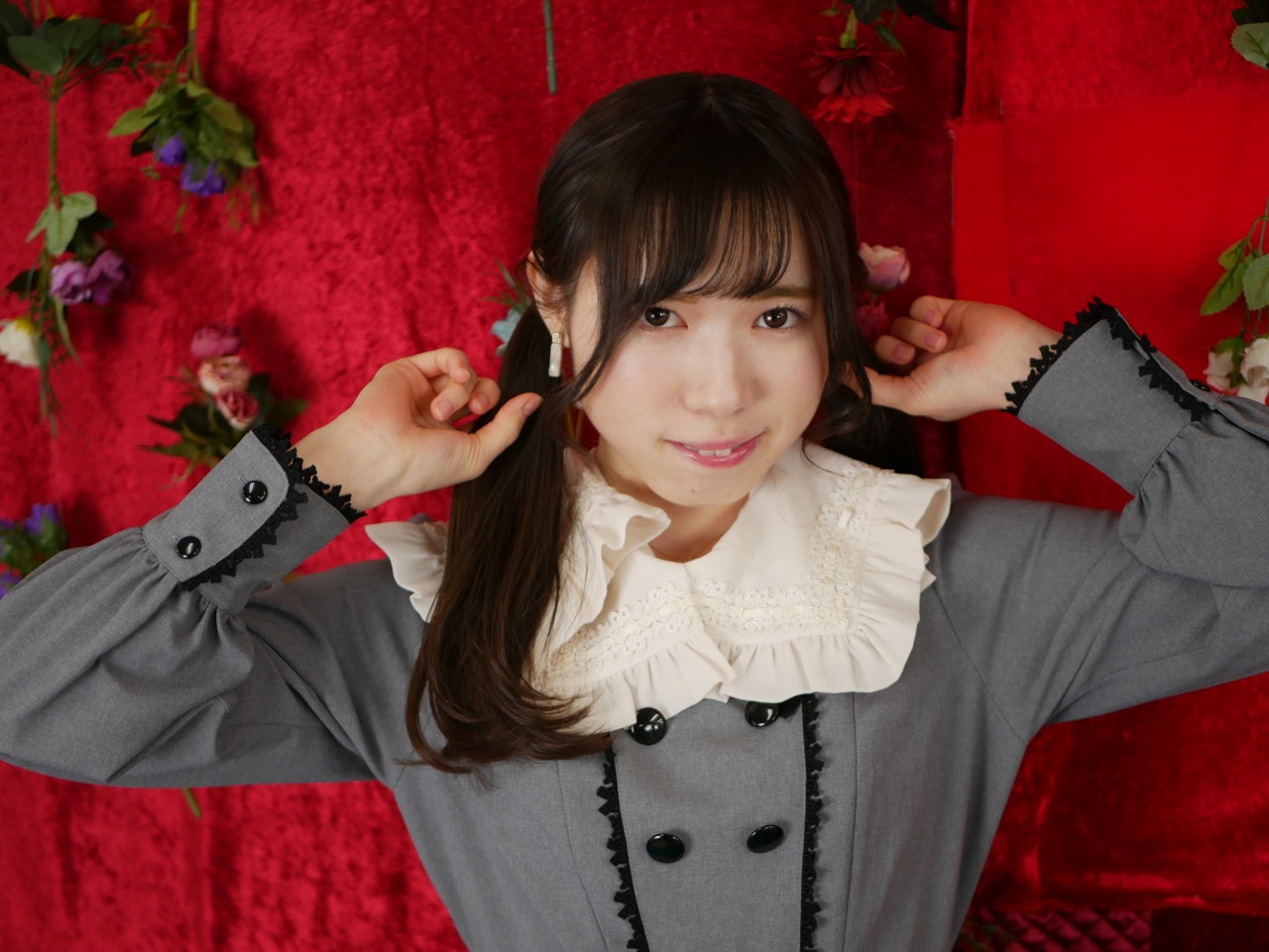 餅月ゆいり Dd0ne Cafe