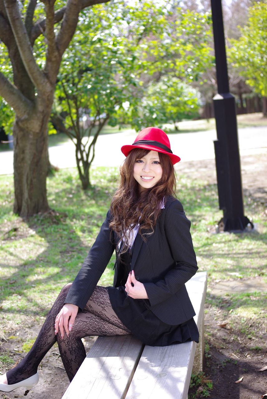 小林芽衣 Dd0ne Cafe