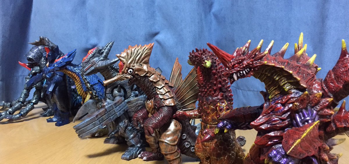ご依頼品 バジリス ソフビ リペイント完成品 魔王獣ソフビリペイント : DeeperDungeon