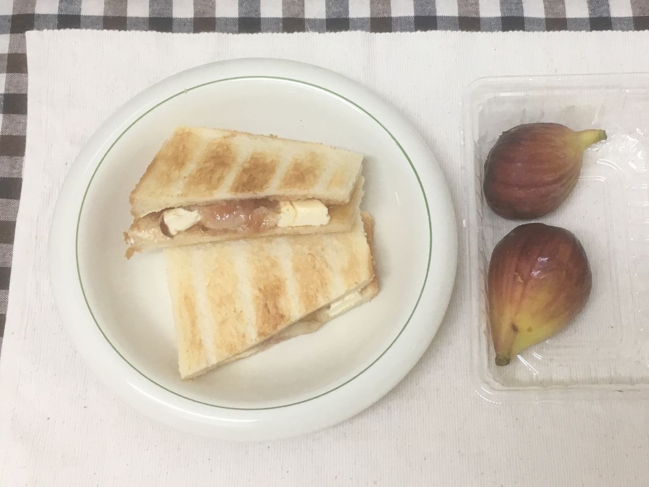 グルメモ クリームチーズとハチミツ激合い 18 08 30 Thur 手紙は今までの住所に送ってくださいも 旧ののブログ