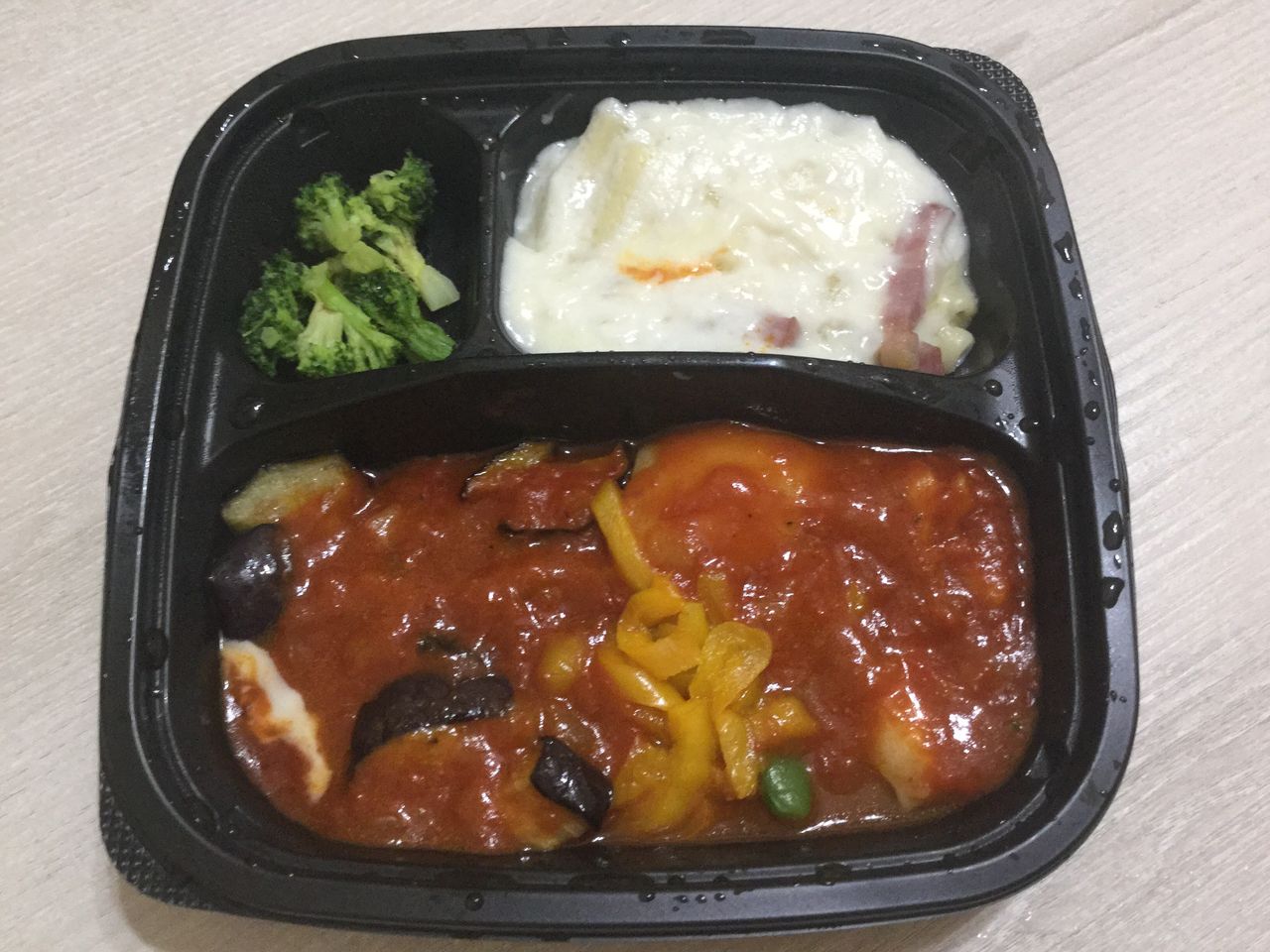 トップバリュ 鶏肉と野菜のトマト煮込み風 冷凍食品 カロリー254kcal まさかの妊娠糖尿病 ベビに会いたい
