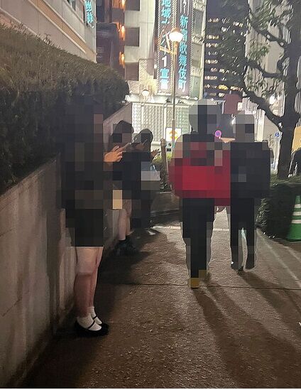 交縁女子歌舞伎町
