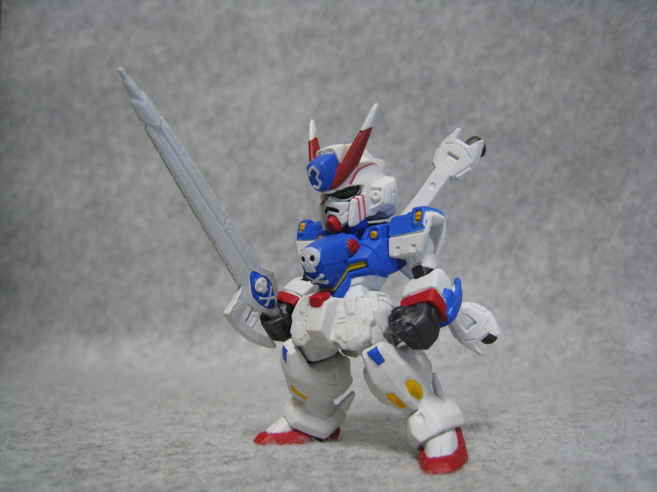 FW GUNDAM CONVERGE:CORE クロスボーン・ガンダムX3 - 城西