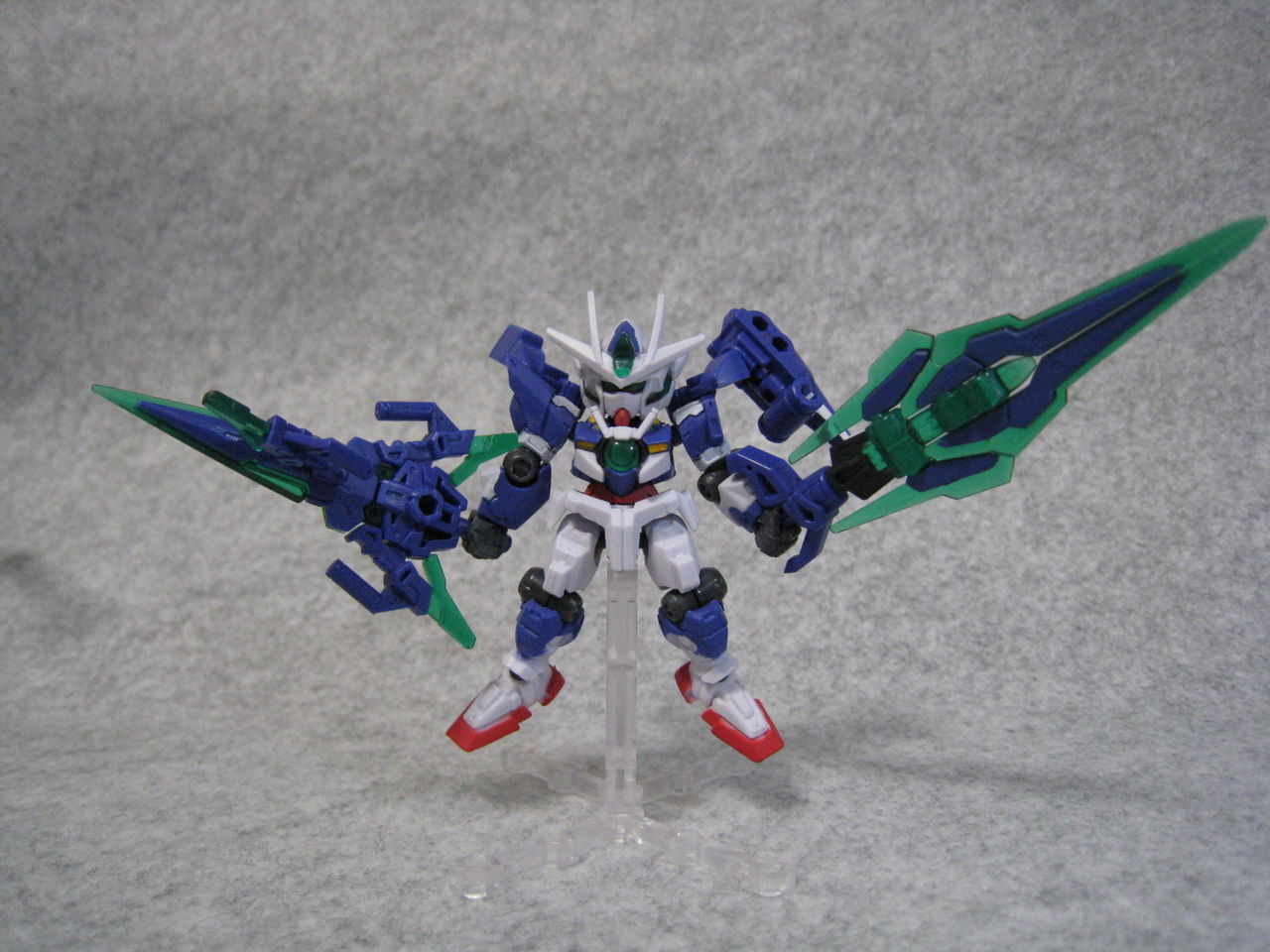 ガンダム モビルスーツアンサンブル EX06A 00クアンタフル