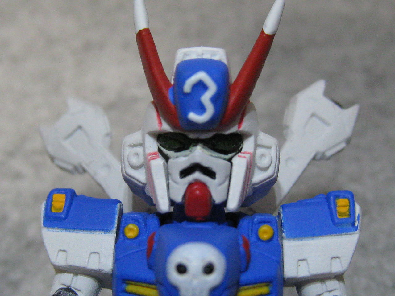 ガンダムコンバージコア クロスボーン・ガンダムX3 : 何かブンドド