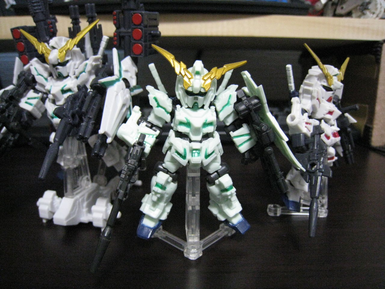 モビルスーツアンサンブル ユニコーンガンダム 緑 覚醒 塗装品 改造 モビルスーツアンサンブル ユニコーンガンダム 緑 覚醒 塗装品 改造