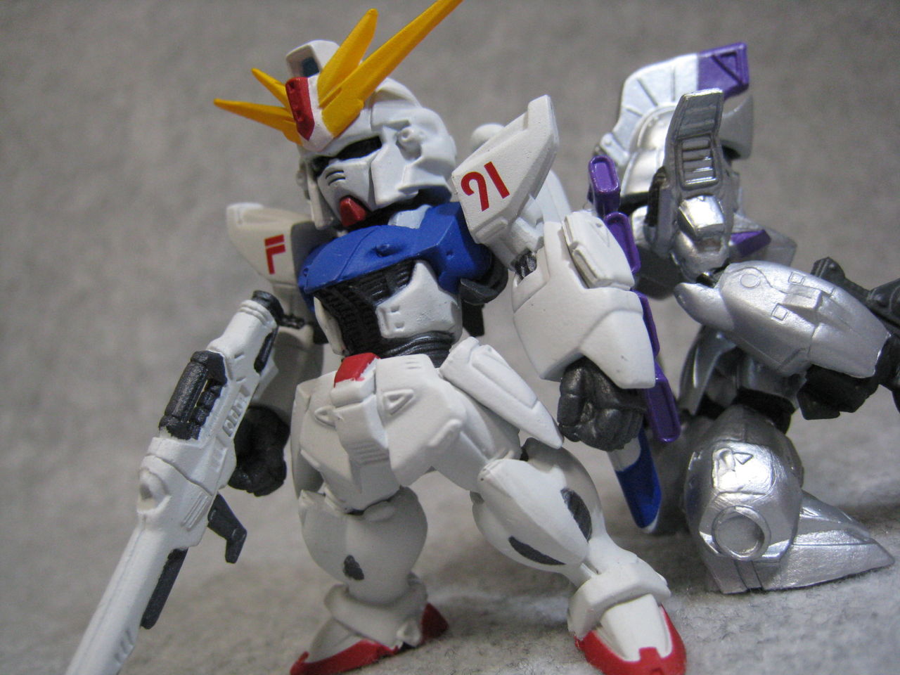 ガンダムコンバージ ♯12 : 何かブンドド