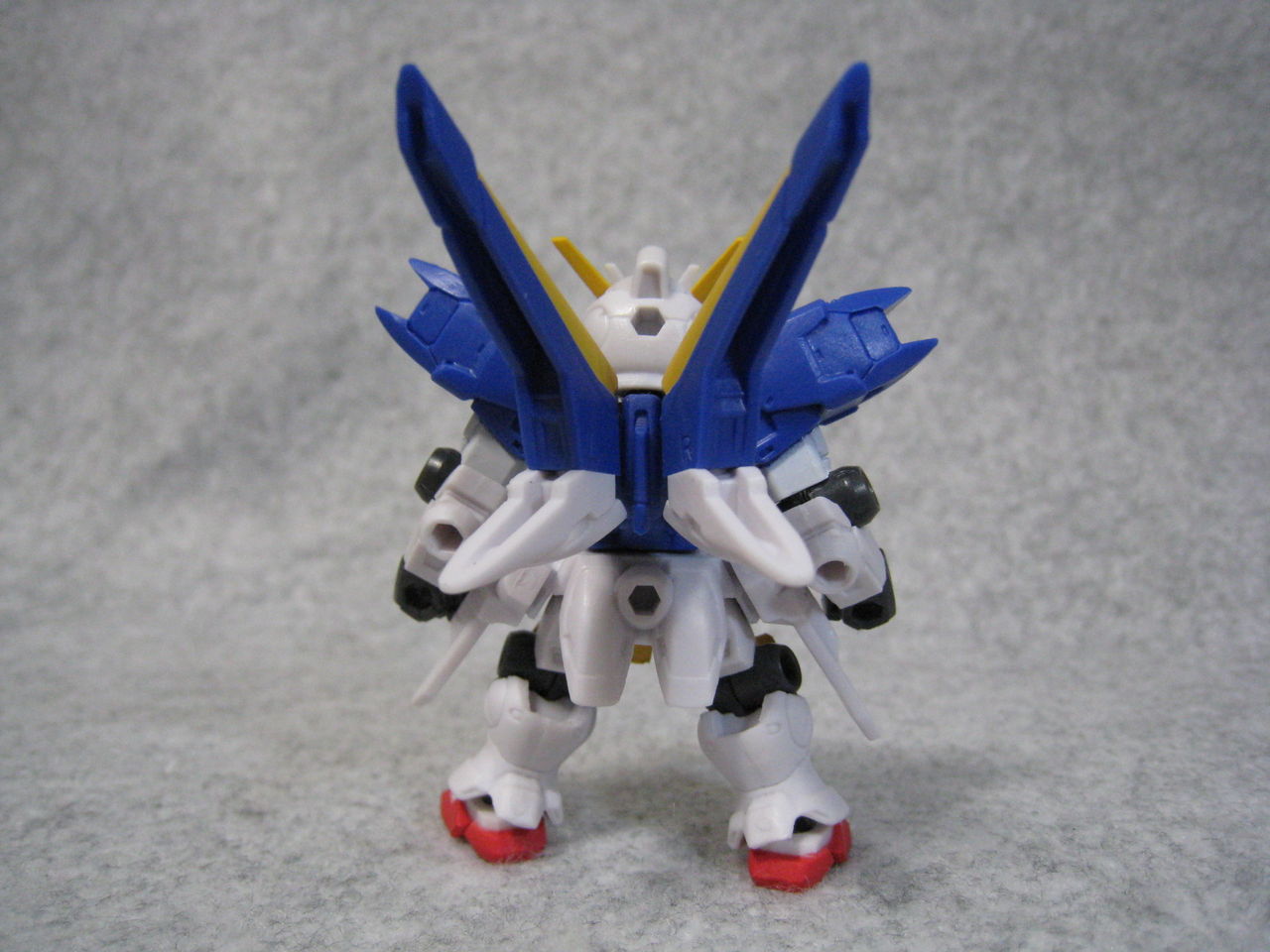 ガンダム モビルスーツアンサンブル 06 : 何かブンドド