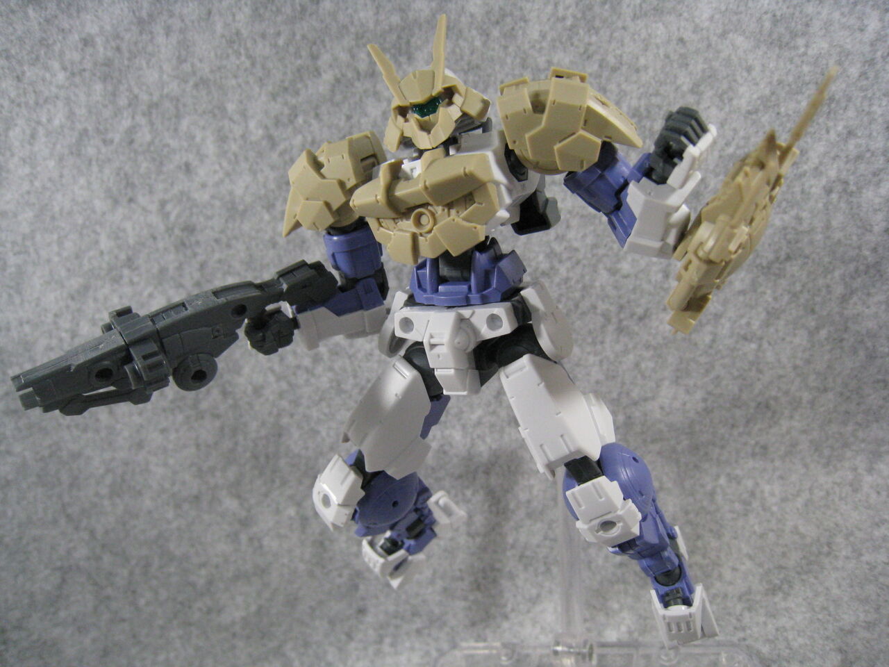 30MM ポルタノヴァ［ホワイト］ & 近接格闘用オプションアーマー