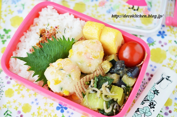 かにかまコーンのふわふわはんぺんボール がメインの 節約弁当 が 姉さん的には 神弁当 やったらしい件 笑 Decoの小さな台所 体にやさしい妄想料理レシピ 薬膳メモ付き Powered By ライブドアブログ