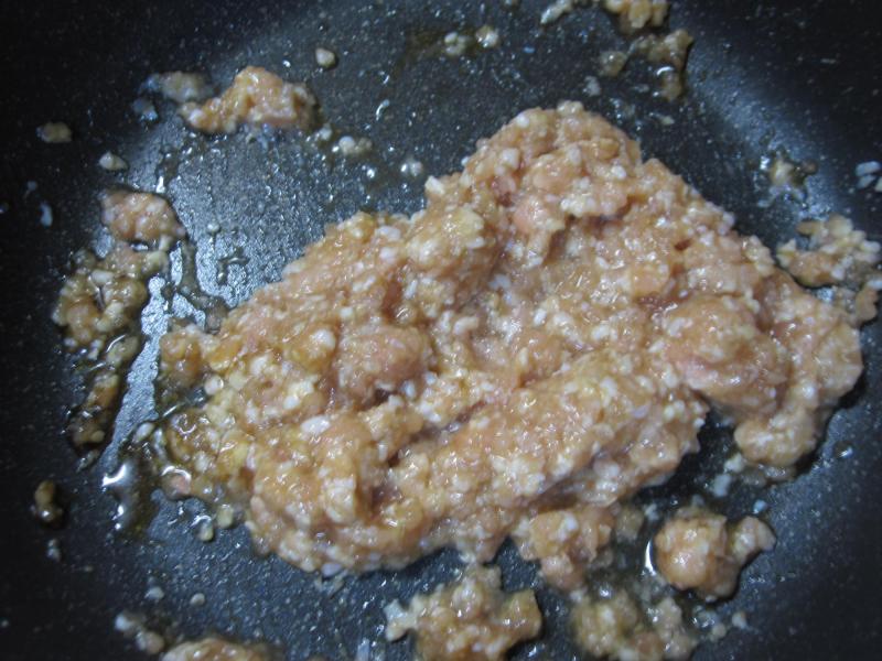 春雨とひき肉のオムレツ８