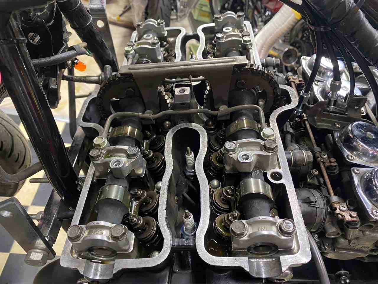 cbx400f カムシャフト　スプリングなし カムシャフト修理】CBX400F カムシャフトのジャーナル部を硬質