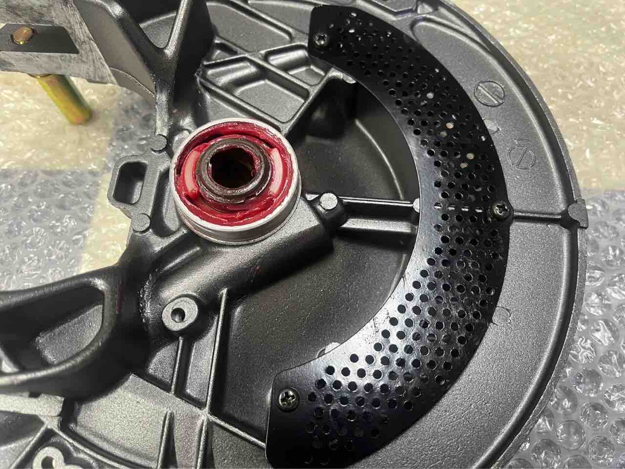 大阪府 H様 CBX400F 足回り組み立て 進行中 : Deep Fieldの 大阪府 H様 CBX400F 足回り組み立て 進行中 : Deep Fieldの