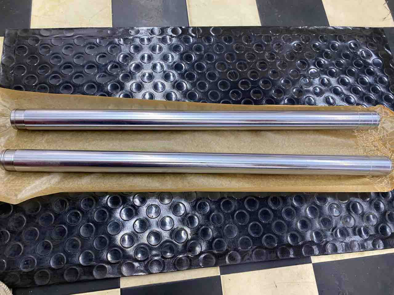 CBX400F フロントフォークOH/インナーチューブ交換 : Deep Field CBX400F フロントフォークOH/インナーチューブ交換 : Deep Field