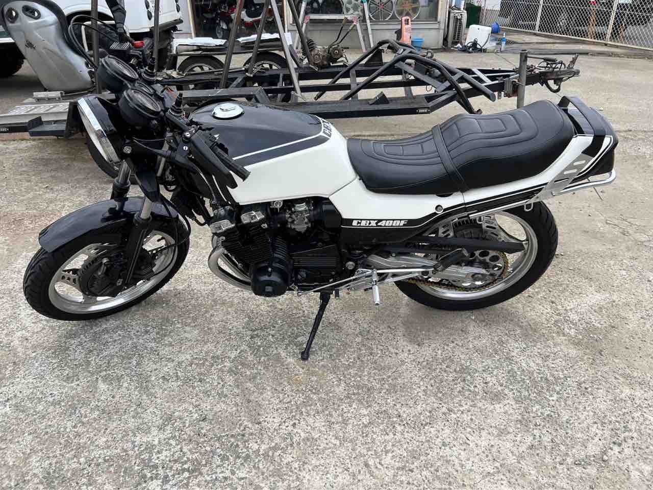 大阪府 T様 CBX400F 足回りリメイク/ペイント／整備 : Deep
